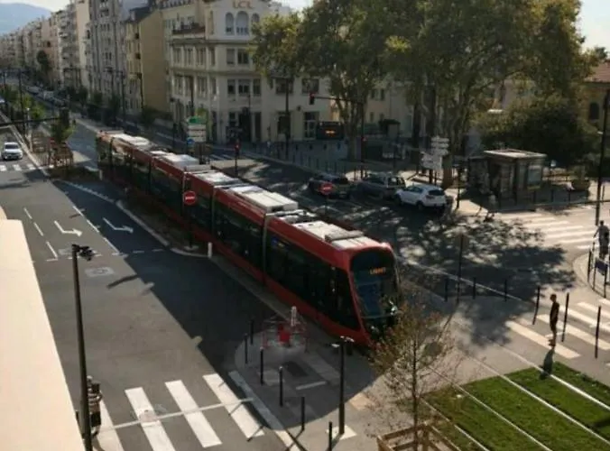 Les Domes, Piscine * Νίκαια